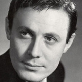 Юрий Соломин — Владимир Александрович Владимиров, отец Исаева