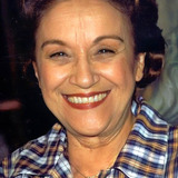 Nair Bello — Dona Cininha