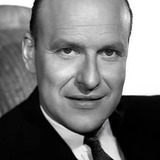 Werner Klemperer — Wilhelm Klink