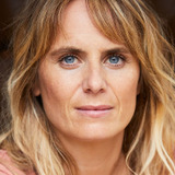 Anna Pieri Zuercher — Suzy Fragnière