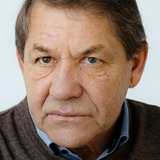 Sergey Vlasov — друг Дениса Валерьевича (нет в титрах)