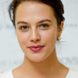 Jessica Brown Findlay — Izzie