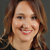 Gupse Özay — Nurhayat Karakaş