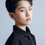 Жуань Хун Чэн — Xiao Yan (young)
