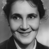 Вера Кузнецова — Nina Kapitonovna