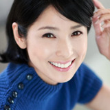 黒木瞳 — Kyoko Kurosawa (Hikaru's mother)