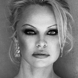 Памела Андерсон — Stripperella (voice)