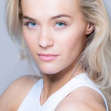 Julia Korpinen — Annika Berg