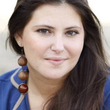 Lara Rodrigues — Lurdes Gusmão "Lurdinha"