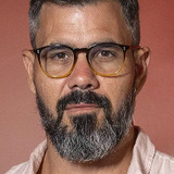 Juliano Cazarré — Jorge Garcia (Jorginho Ninja)