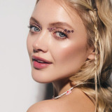 Александра Тулинова — Светлана