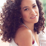 Georgina Castro — Thaiane Moreira