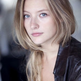 Astrid Roos — Hélène Chagnolle