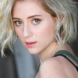 Lizze Broadway — Emma Meyer / Little Cricket