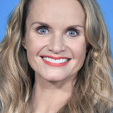 Kate Reinders — Paula