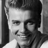 Richard Davalos — Cpl. Jeff Canfield