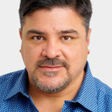 Dan Ponce — Willie Hogan
