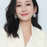 Цинь Хай Лу — Bureau Chief Zhang