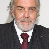 Christian Kohlund — Dr. Vollmers