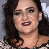 Артемис Пебдани — Gran (voice)