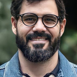 Juliano Cazarré — Magno