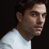 Патрик Болл — Dr. Frank Langdon