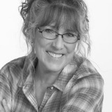 Robin Lamont — Hostess in Coffee Shop