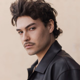 Justus Riesner — Alistair Ellington