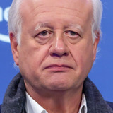 Juan Echanove — Mariano Cuéllar