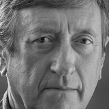 Филип Джексон — Leo Finch