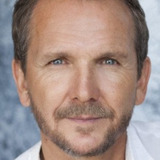 Sebastian Roché — Padre Murphy