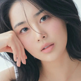 Woo Sang-hee — Kim So-dam (Hwain family's maid)