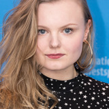 Maria Dragus — Lindi