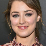 Ella Rae Peck — Mia Bowers