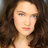 Иза Брионес — Dr. Trinity Santos