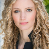 Suzannah Lipscomb — Self - Presenter