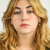 Dora Freind — Bruna (Jovem)