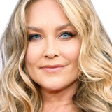 Elisabeth Röhm — Max