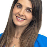 Mayrín Villanueva — Silvia Olvera de San Román