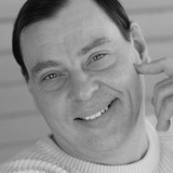 Larry Drake — Benny Stulwicz