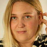 Sara Klein Larsen — Elvira