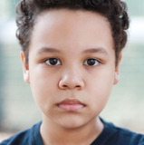 Edan Alexander — Miguel Alves