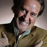 Carlos Villagrán — Federico "Quico"
