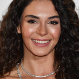 Ebru Şahin — Reyyan Şadoğlu