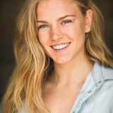 Софиа Форрест — Dani Kirk