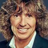 Gustavo Bermúdez — Víctor Lobo