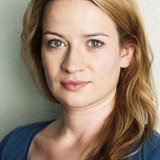 Nina Gummich — Janine