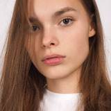 Полина Федина — Kira, daughter of Tikhomirov