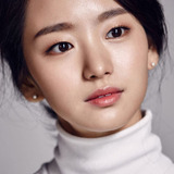 Won Jin-ah — Yoon Song-ah
