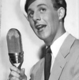 Hans Lindgren — Blom (voice)